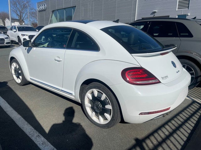 2019 Volkswagen Beetle Wolfsburg Edition Hatchback FWD