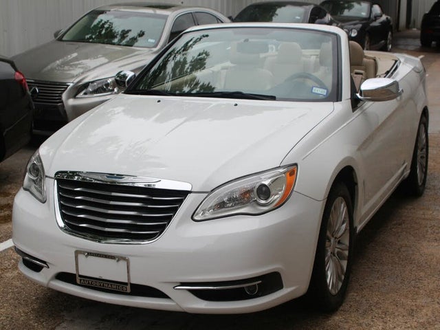 2013 Chrysler 200 Limited Convertible FWD