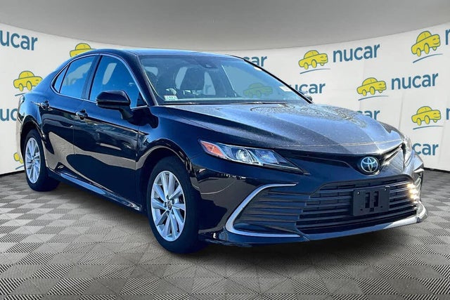 2022 Toyota Camry LE AWD