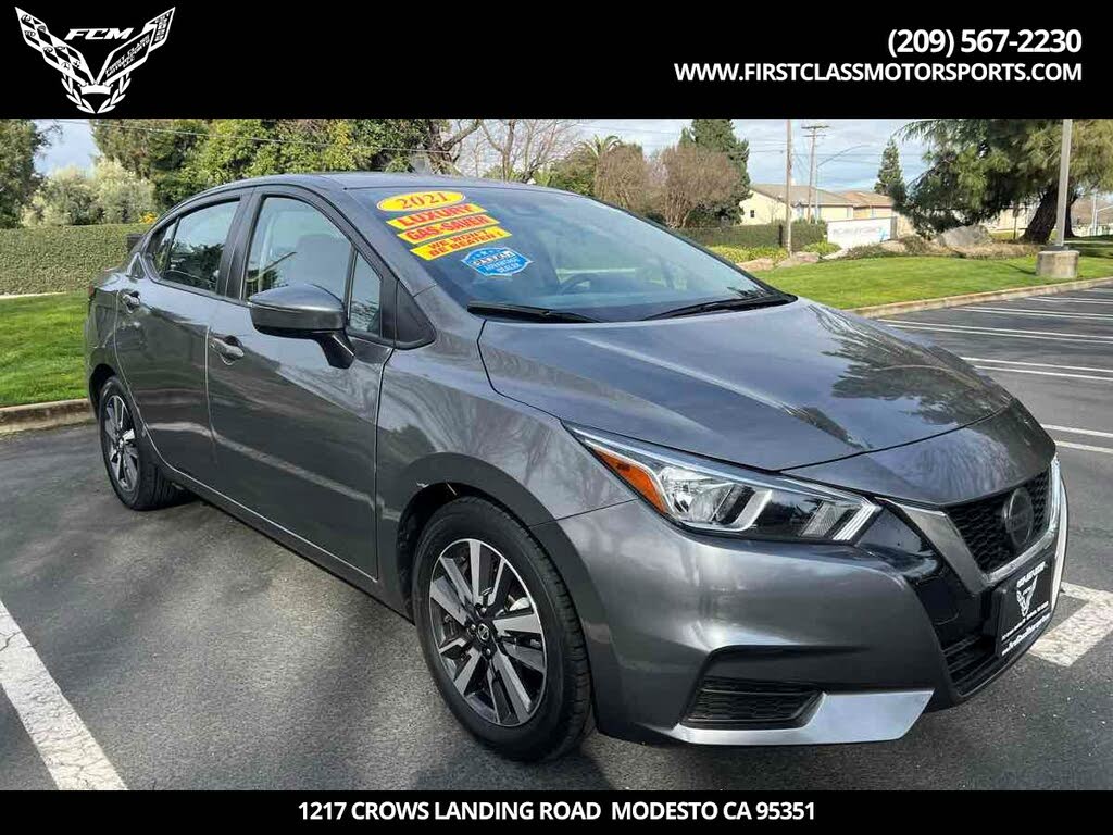 2021 Nissan Versa SV FWD