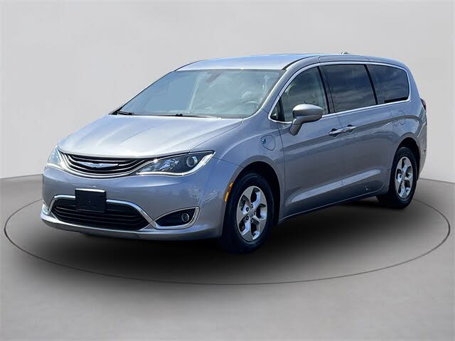 2017 Chrysler Pacifica Hybrid Touring Plus FWD