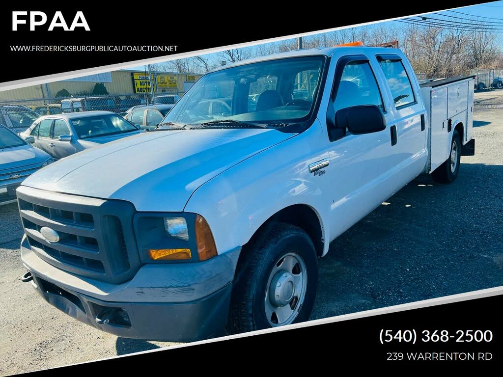 2005 Ford F-250 Super Duty XL Crew Cab LB RWD
