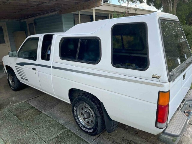 1995 Nissan Truck XE V6 Extended Cab SB