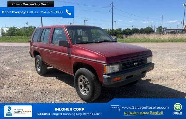 1992 Nissan Pathfinder 4 Dr XE 4WD SUV