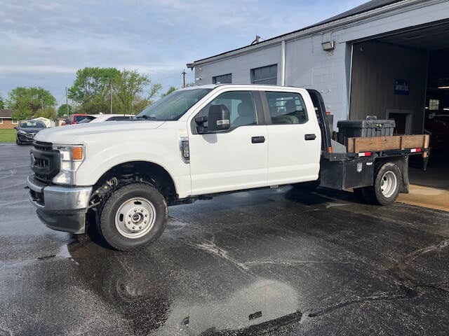 2022 Ford F-350 Super Duty Chassis XL Crew Cab DRW 4WD
