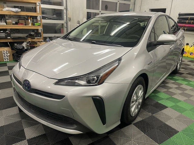 2022 Toyota Prius L Eco FWD