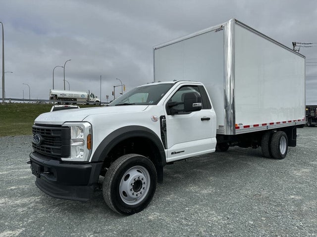 Ford F-550 Super Duty Chassis 2024