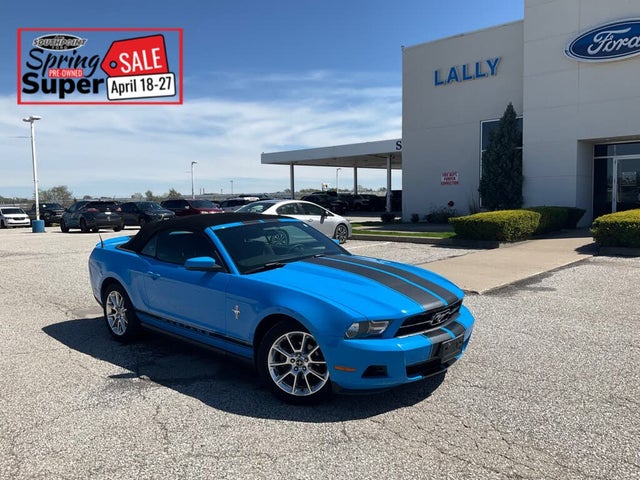 Ford Mustang Convertible RWD with Pony Package 2010