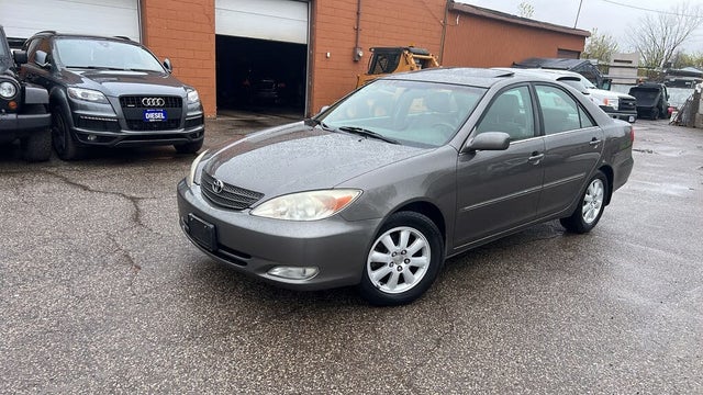 Toyota Camry LE V6 FWD 2004