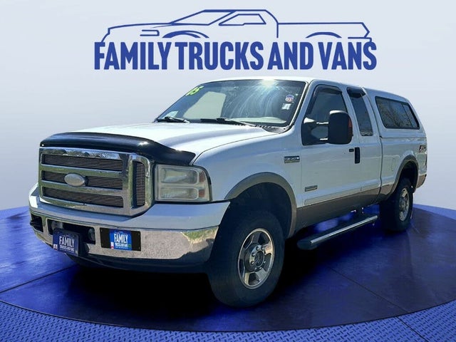 2005 Ford F-250 Super Duty Lariat Extended Cab 4WD