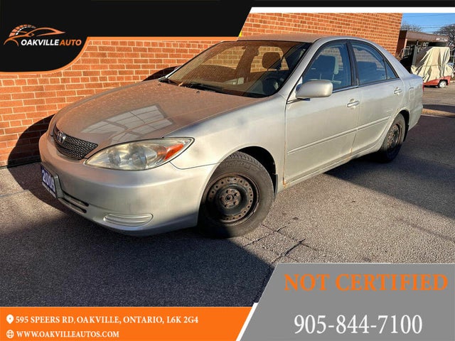 Toyota Camry LE FWD 2004