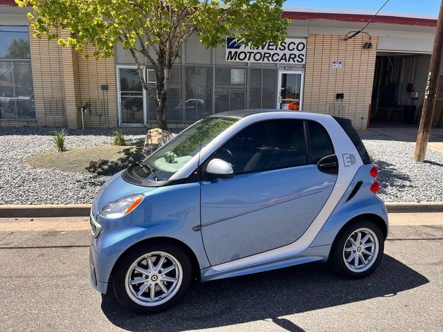 2014 smart fortwo electric drive hatchback RWD