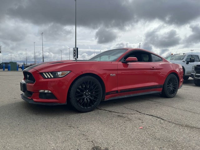 Ford Mustang GT Premium Coupe RWD 2015