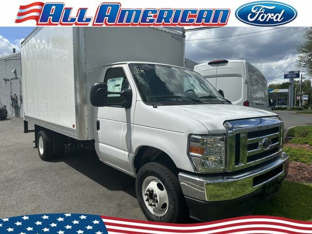 2024 Ford E-Series Chassis E-350 SD Cutaway SB RWD