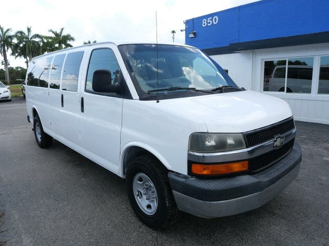 2006 Chevrolet Express 3500 LS Extended RWD