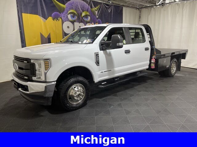 2019 Ford F-350 Super Duty Chassis XL Crew Cab DRW 4WD
