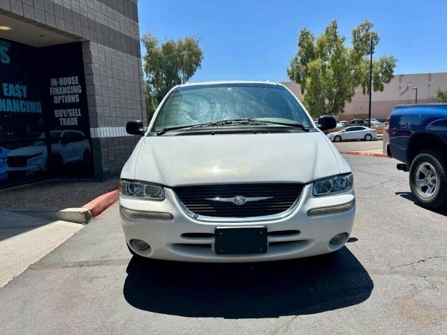 2000 Chrysler Town & Country Limited LWB FWD