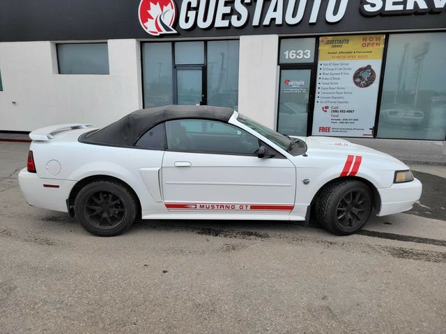 Ford Mustang GT Convertible RWD 2004
