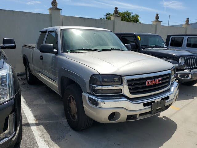 2004 GMC Sierra 1500 4 Dr SLE 4WD Extended Cab LB