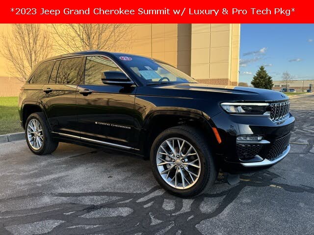 2023 Jeep Grand Cherokee Summit 4WD