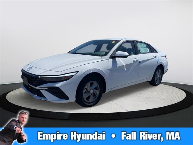 2024 Hyundai Elantra SE FWD