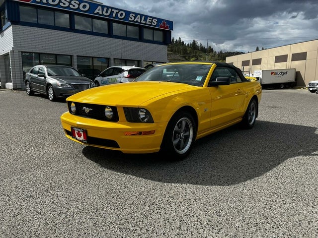 Ford Mustang GT Convertible RWD 2006