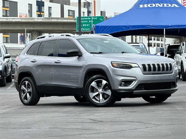 2019 Jeep Cherokee Limited FWD