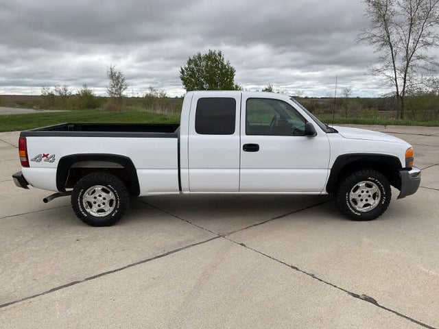 2004 GMC Sierra 1500 4 Dr Work Truck 4WD Extended Cab SB