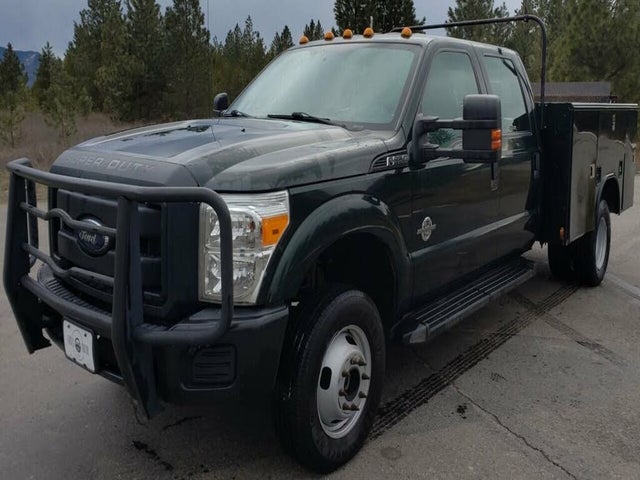 2012 Ford F-350 Super Duty Chassis XL Crew Cab DRW 4WD