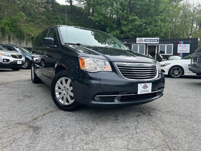 Chrysler Town & Country Limited FWD 2014