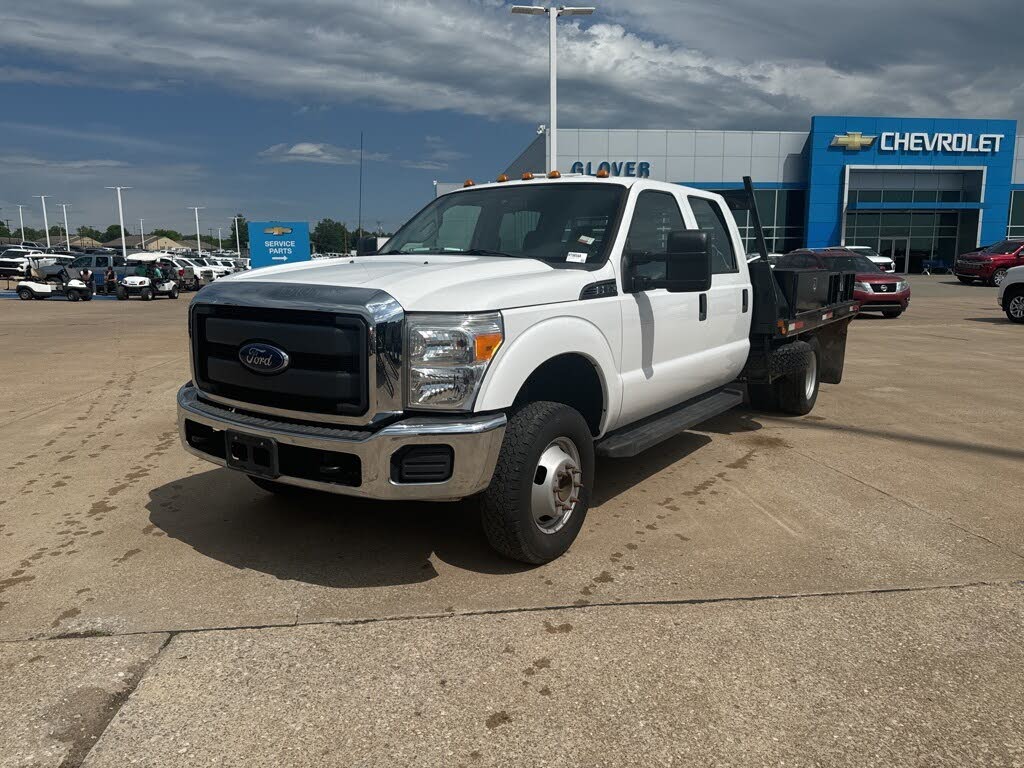 2015 Ford F-350 Super Duty Chassis XLT