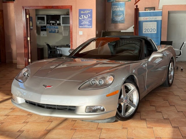 2005 Chevrolet Corvette Coupe RWD