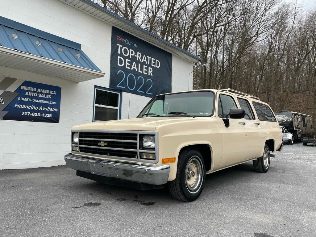 1991 Chevrolet Suburban R1500 RWD