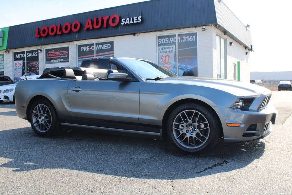 2014 Ford Mustang V6 Convertible RWD