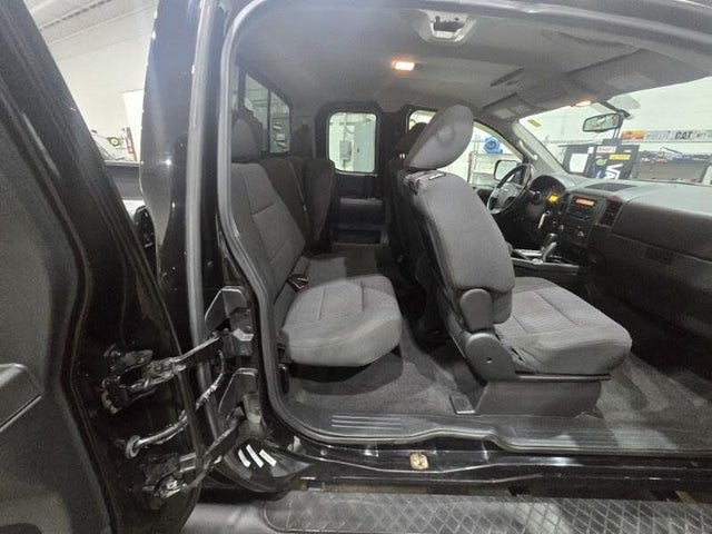 2012 Nissan Titan SV King Cab 4WD