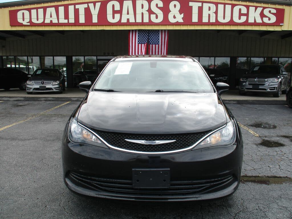 2017 Chrysler Pacifica LX FWD