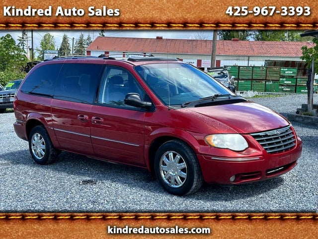 2005 Chrysler Town & Country Limited LWB FWD
