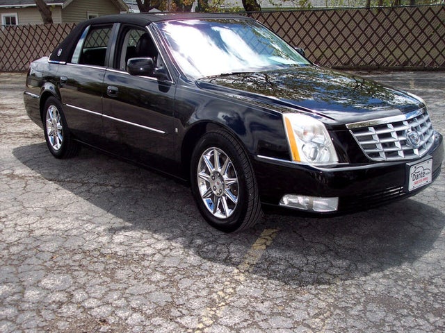 2010 Cadillac DTS FWD