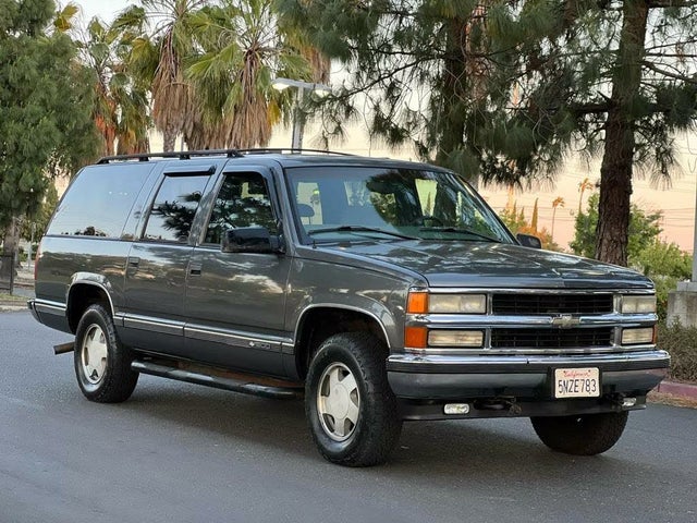 Chevrolet Suburban 1999