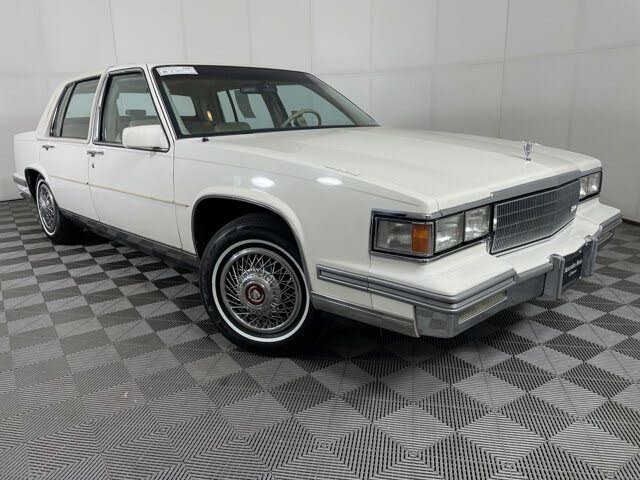 1986 Cadillac DeVille Sedan FWD