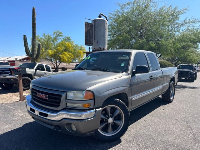 2006 GMC Sierra 1500 Work Truck Extended Cab 6.5 ft. RWD