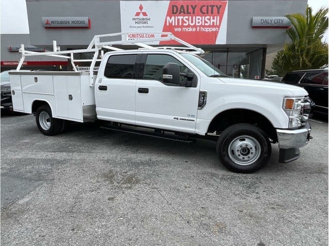 2020 Ford F-350 Super Duty Chassis XLT Crew Cab DRW 4WD