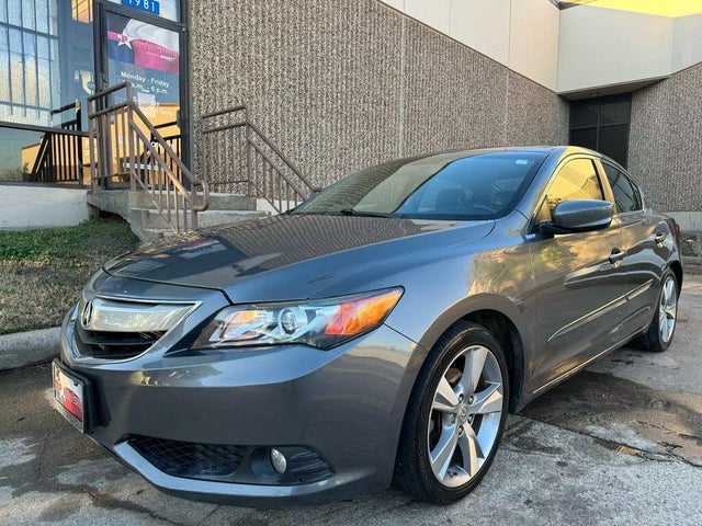 2013 Acura ILX 2.0L FWD with Technology Package