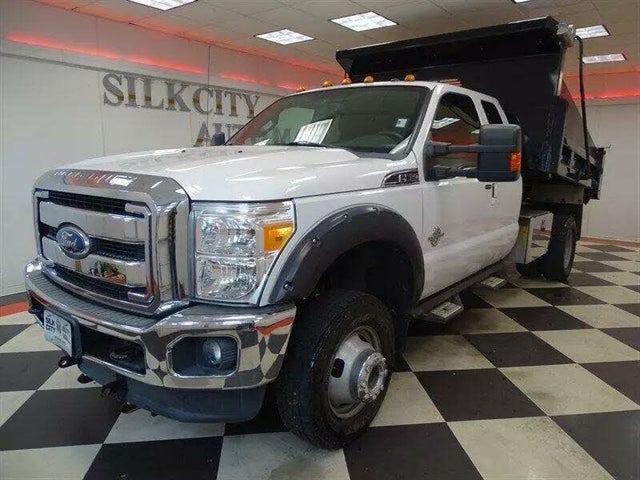 2012 Ford F-350 Super Duty Chassis Lariat Crew Cab 4WD