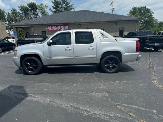 2011 Chevrolet Avalanche LT 4WD