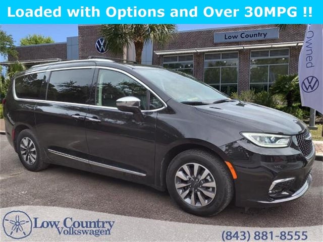 2021 Chrysler Pacifica Hybrid Limited FWD
