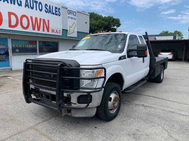 2011 Ford F-350 Super Duty Chassis XLT Crew Cab DRW 4WD
