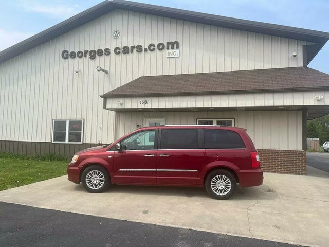 2014 Chrysler Town & Country 30th Anniversary FWD
