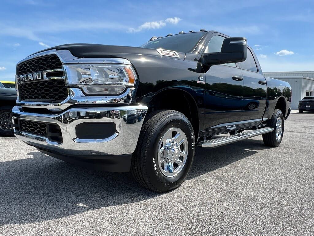 2024 RAM 2500 Tradesman Crew Cab 4WD
