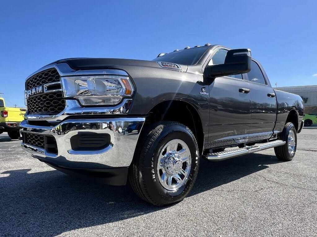 2024 RAM 2500 Tradesman Crew Cab 4WD
